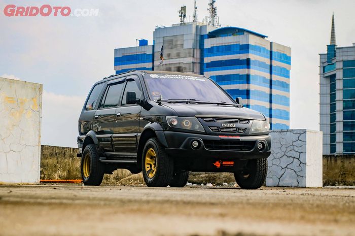 Jangan Anggap Remeh, Modifikasi Isuzu Panther Grand Touring Ini Sudah