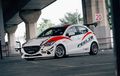 Modifikasi Mazda2 Racing, Pakai Decal Sporty, Plus Sayap Besar