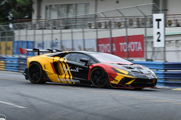 Modifikasi Lamborghini Aventador beraura balap garapan Infinite Motorsports