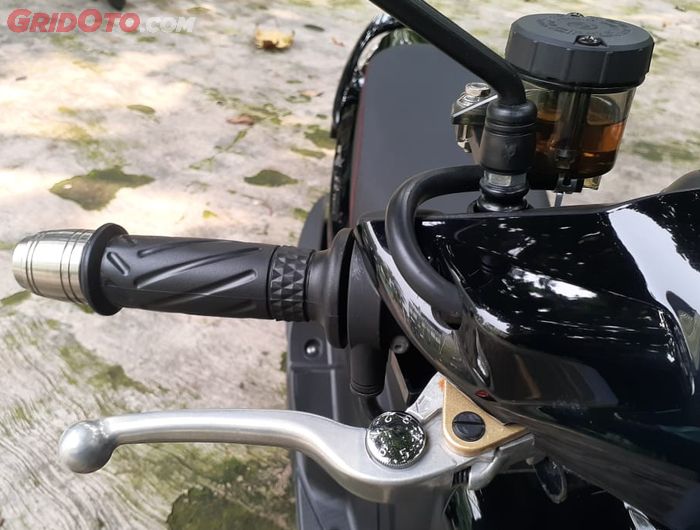 Yamaha Mio pakai master rem Nissin Samurai dan tabung minyak rem Brembo Big