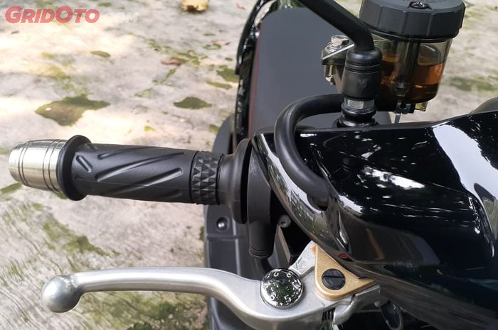 Yamaha Mio pakai master rem Nissin Samurai dan tabung minyak rem Brembo Big