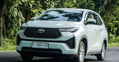 Digeber Kencang Bali-Jakarta, Innova Zenix Hybrid Masih Bisa Irit? 