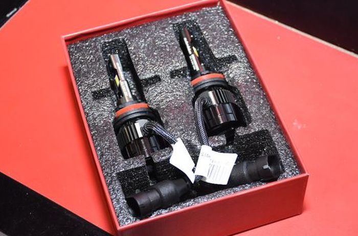 Lampu LED Autovison miliki 3 warna berbeda