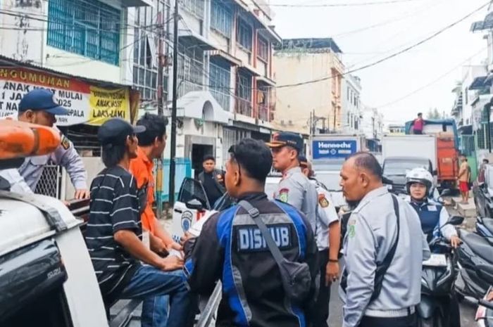 Ilustrasi razia jukir liar