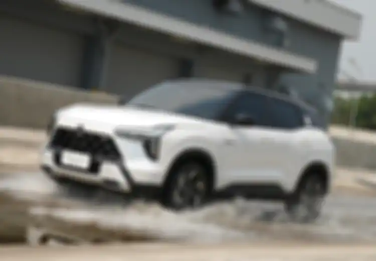 Ada Dua Pilihan Mesin, Ini Beda Mitsubishi Xforce Hybrid Dan Bensin