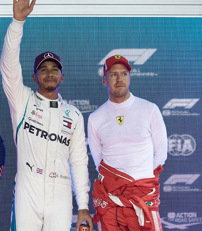 Lewis Hamilton yang berada di atas angin dari Sebastian Vettel, tetap merendah dan menyebut balapan masih panjang untuk perebutan gelar