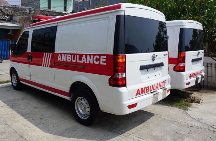 Bagian bodi samping dan belakang DFSK Gelora Ambulans