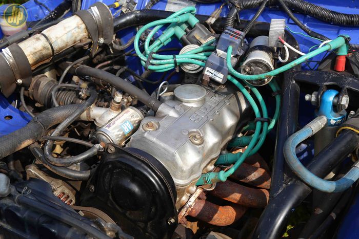 Mesin F10A bawaan Suzuki Jimny dioptimalkan semaksimal mungkin dengan porting polish dan mengganti piston yang lebih besar. 