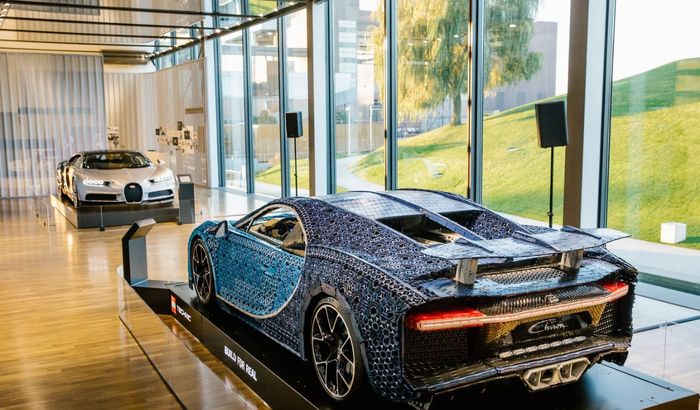 Sosok Bugatti Chiron Lego punya detil yang cukup mirip