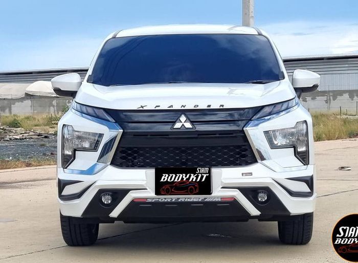 Tampilan depan modifikasi Mitsubishi New Xpander dengan gaya simpel sporty