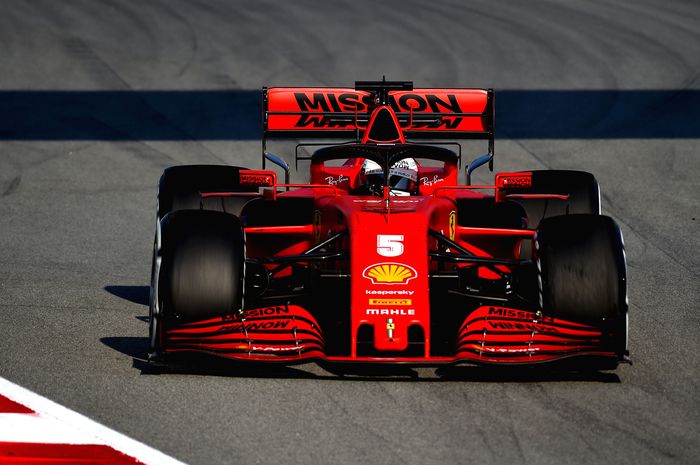 Mobil Ferrari SF1000 dinilai kurang cepat selama tes pramusim F1 2020 di Barcelona