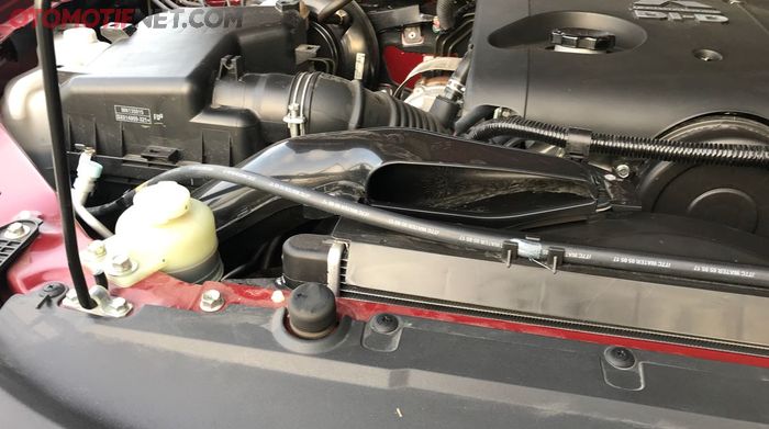 Intake udara Mitsubishi Triton 107 cm dari permukaan tanah