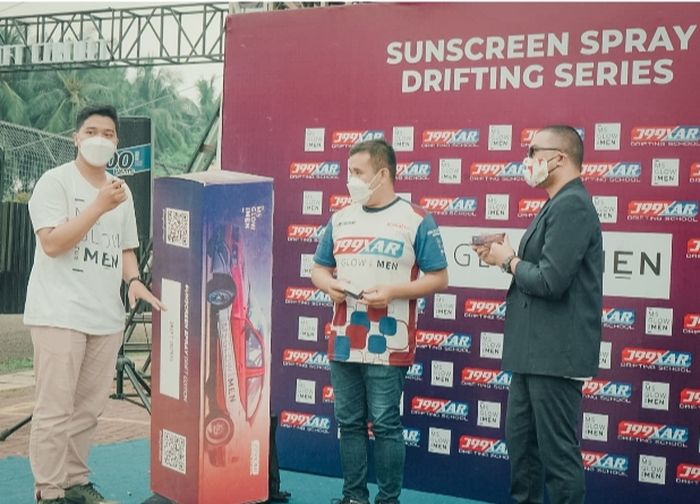Kolaborasi MS Glow For Men dan J99XAR bakal ada sekolah drift gratis bagi yang beruntung