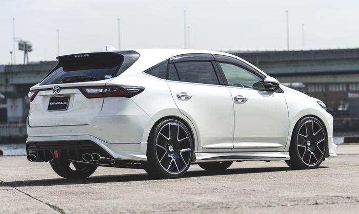 Modifikasi Toyota Harrier tampil ganteng kena sentuhan Wald International, Jepang