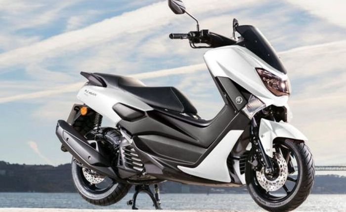 Yamaha NMAX 155, hadir di pasar Eropa sebagai versi upgrade dari versi 125 cc, diperuntukan bagi pemegang SIM A2