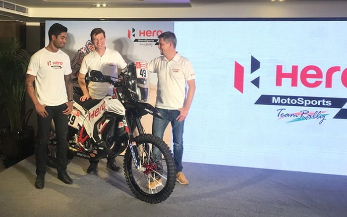 Hero RR 450 baru saja diperkenalkan di India, bersamaan pengumuman Hero MotoSports Team Rally untuk mengikuti Reli Dakar 2018
