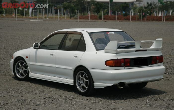 Ini Lancer Evo III asli loh!