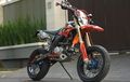 Segini Modal Ubah Kawasaki KLX 150 Supermoto Bertabur Part Kompetitor