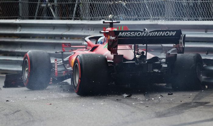 Charles Leclerc crash pada sesi kualifikasi F1 Monako 2021