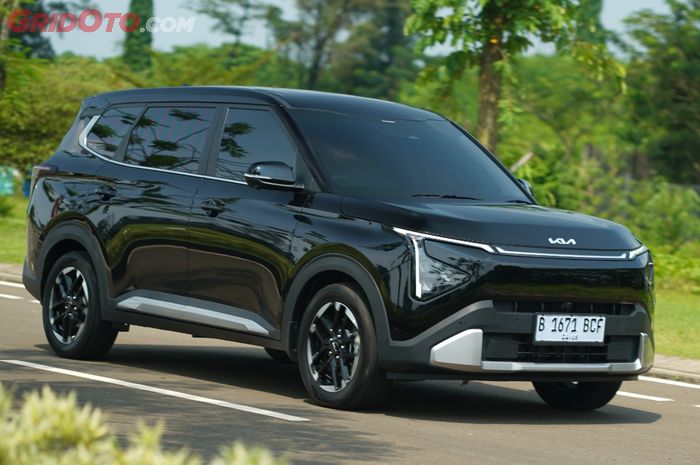 Kia Carens Signature iVT