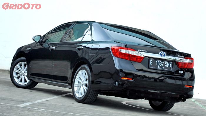 Toyota Camry Hybrid 2.5 2012