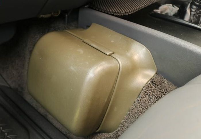 Clean box salah satu aksesori EOM yang banyak dipakai Land Cruiser VX80 di Jepang