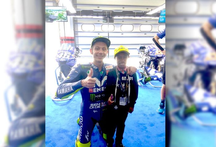 Dady Sopbaba ketemu idolanya, Valentino Rossi