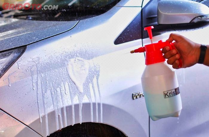 Alat sprayer cuci salju bisa juga buat nyabunin mobil