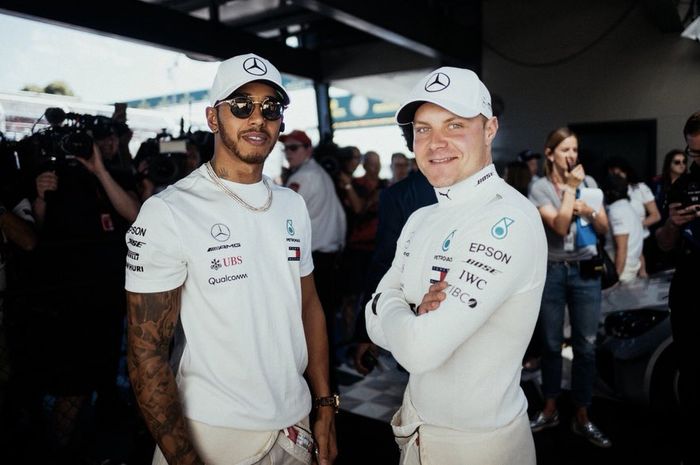 Lewis Hamilton dan Valtteri Bottas, siapa yang akan terlempar dari tim Mercedes?