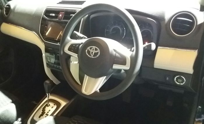 Toyota All New Rush. tampilan interior baru