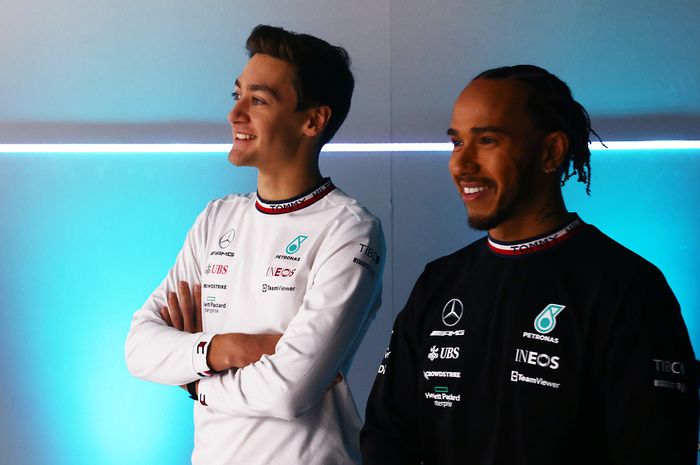 Pembalap tim Mercedes di musim balap F1 2022: George Russell dan Lewis Hamilton
