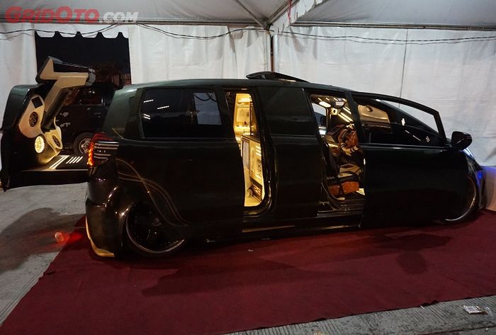 Body Honda Jazz ini jadi tambah panjang 30 cm