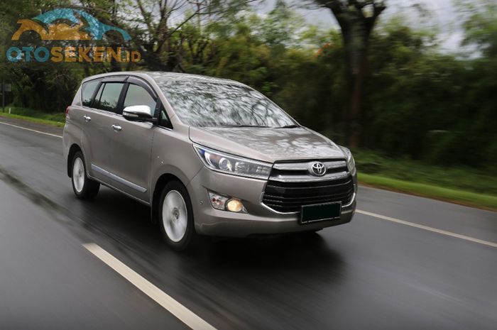 Ilustrasi Toyota Kijang Innova Reborn