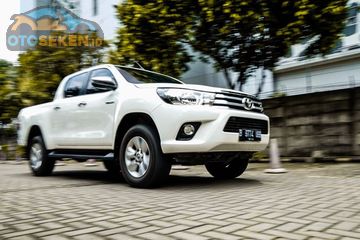 toyota hilux double cabin