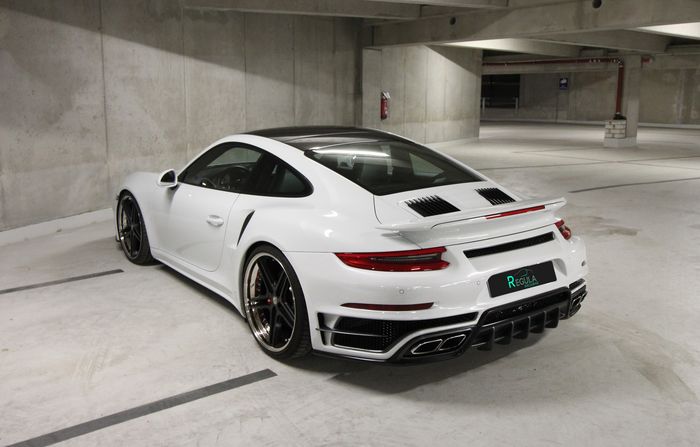 Porsche 911 Turbo S pakai pelek baru lansiran FS-Line berukuran 21 inci