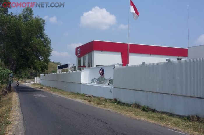 Pabrik mobil nasional Esemka di Boyolali Jawa Tengah masih tertutup
