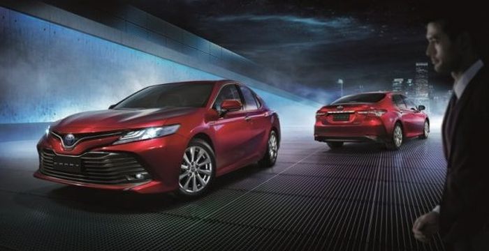 Toyota Camry hadir dalam empat tipe