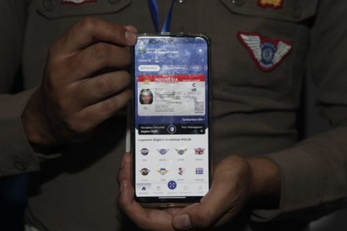 SIM Digital, cukup tunjukkan dengan di smart phone