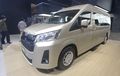 Komparasi Toyota HiAce Baru & Toyota HiAce Lama, Ini Bedanya!