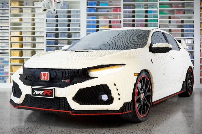 Honda Civic Type R buatan Lego