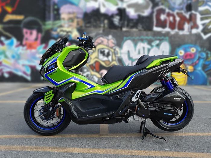 Honda ADV 150 tampil agresif pakai kelir hijau