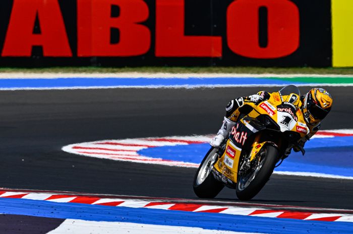 Alvaro Bautista menang superpole race WorldSBK Emilia Romagna 2023