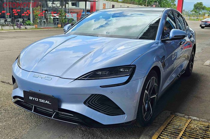 Update harga BYD Seal Performance tahun 2026.