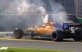 Mobil Terbakar, Carlos Sains Harus Mengakhiri F1 Australia Lebih Awal