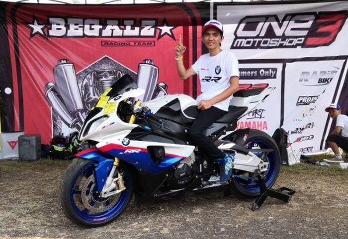 BMW S1000RR andalan Begalz Racing team