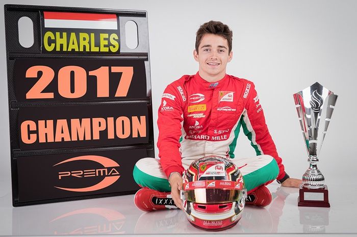 Charles Leclerc yang jadi pembalap binaan Ferrari saat meraih gelar juara balap F2 tahun 2017, ia akan jadi pembalap F1 tim Ferrari mulai 2019