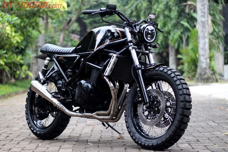 Suzuki Bandit Lawas Putar Arah Jadi Scrambler Perawakan Jadi