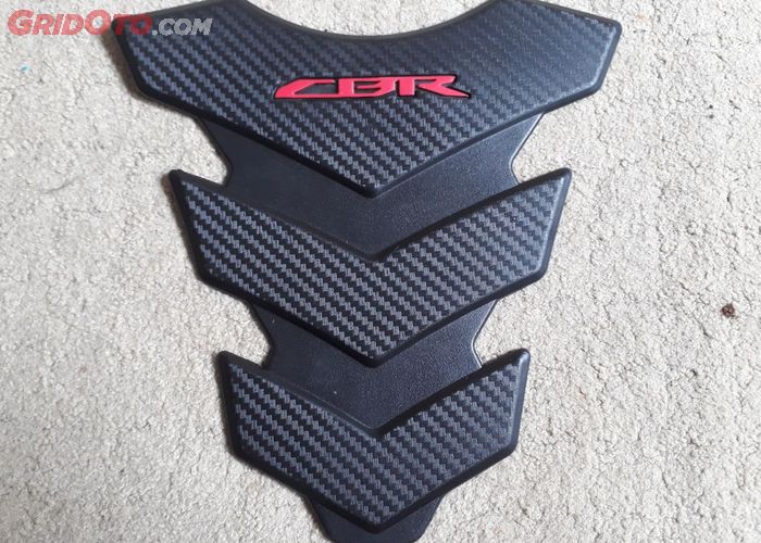 Tank pad sales cbr 150r