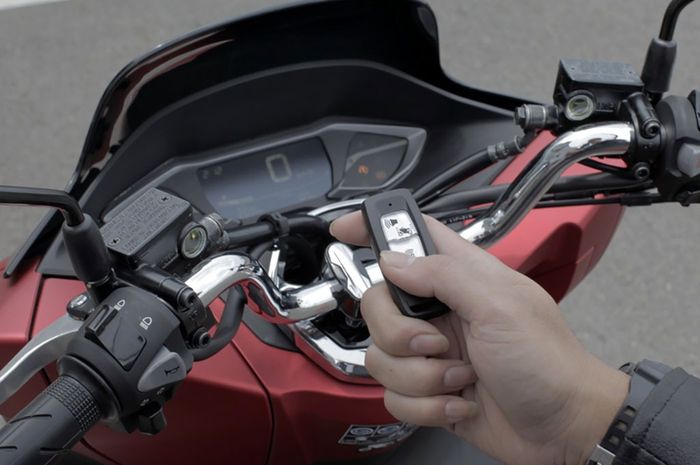 Ilustrasi Smart Key System di All New Honda PCX 160