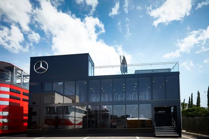 Motorhome milik tim F1 Mercedes AMG Petronas saat gelaran di Austria 2018